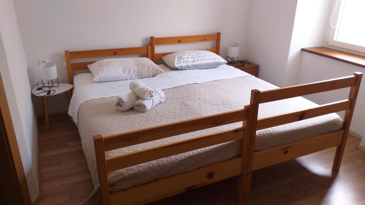Relax Crni Kal 3 Apartment Luaran gambar